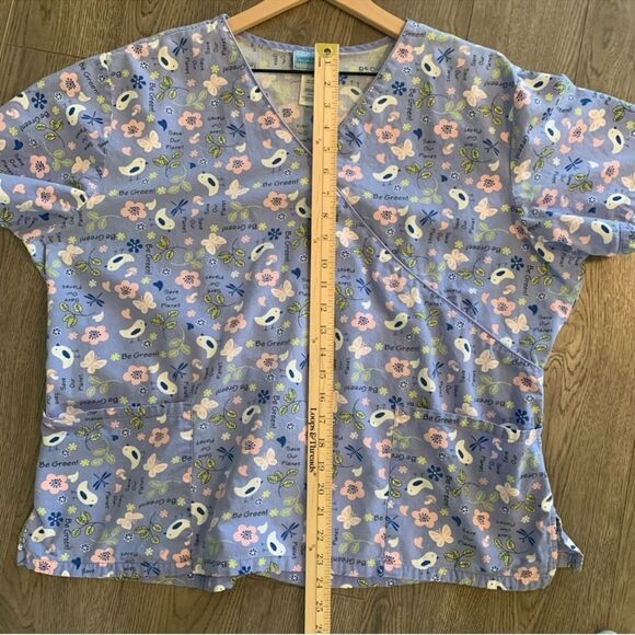 Scrub Tops Lot 3 Disney Life Uniform Destination Women’s XL Pink Purple Black. - Picture 11 of 16